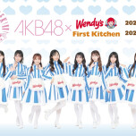 【12/2（火）〜】結成20周年『AKB48』とのコラボ決定！ 完全撮り下ろしキービジュアルを使用したグッズやコラボ商品を販売！