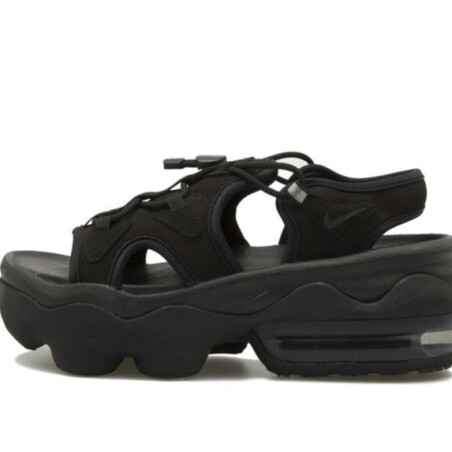NIKE　エアマックスココサンダルが早くもSALE価格です♪