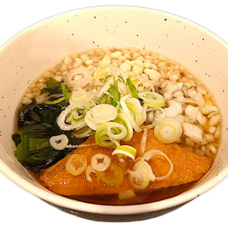 出汁が美味しい　”たぬきつね蕎麦”